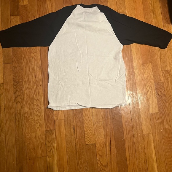 Netflix hellfire tshirt collab - Picture 2 of 2